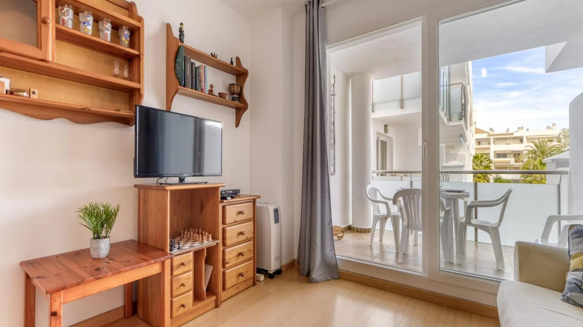 Lush Apartment In Costa Brava Empuriabrava